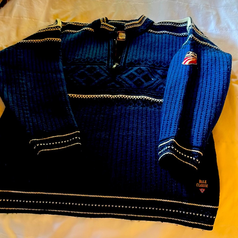 COPY - Dale Norway size medium sweater